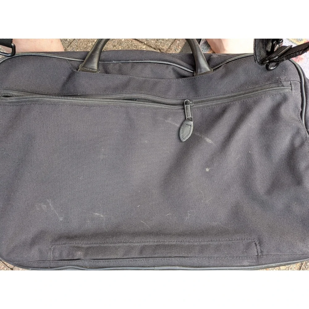 LL Bean Heritage Crossbody Laptop Briefcase Messenger Black Bag School Work